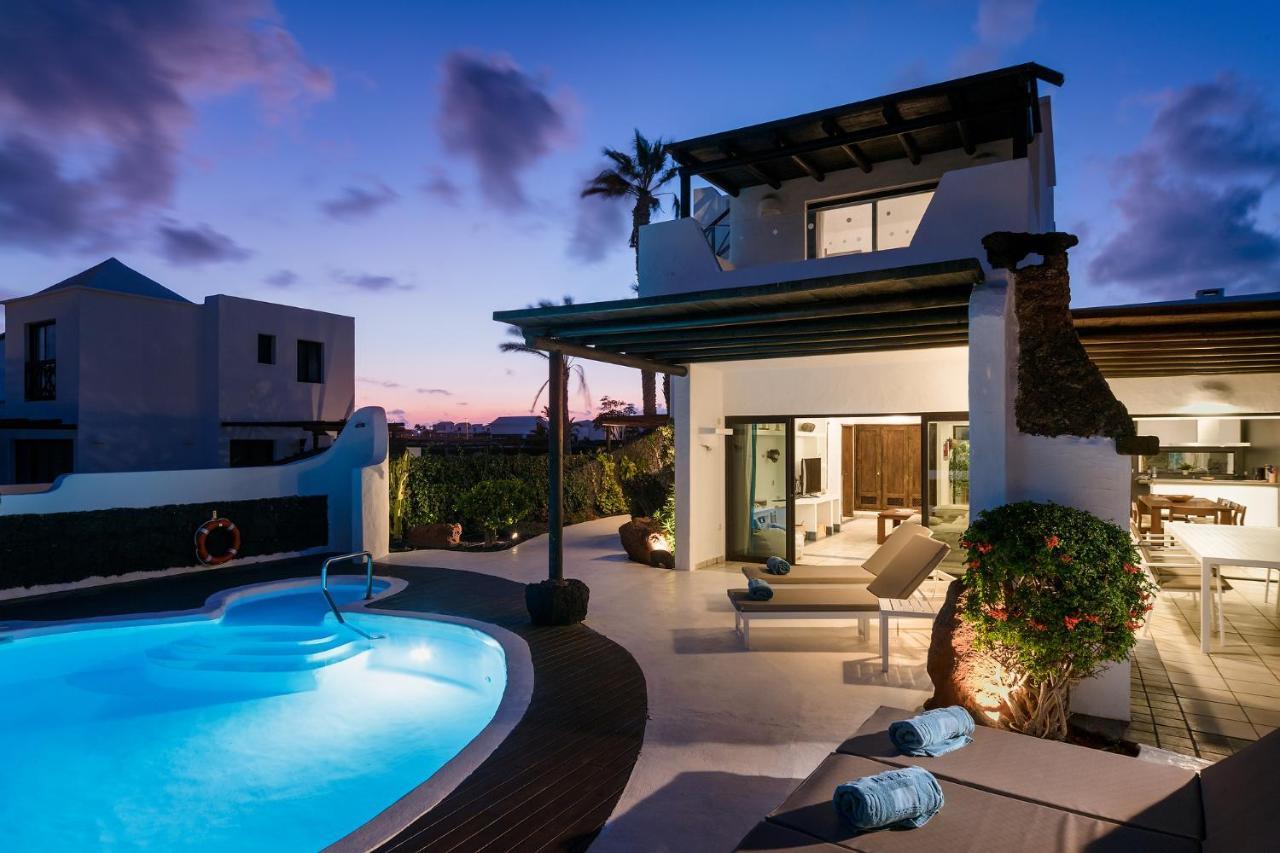 Five-Bedroom Villa with Partial Sea View - Disability Access